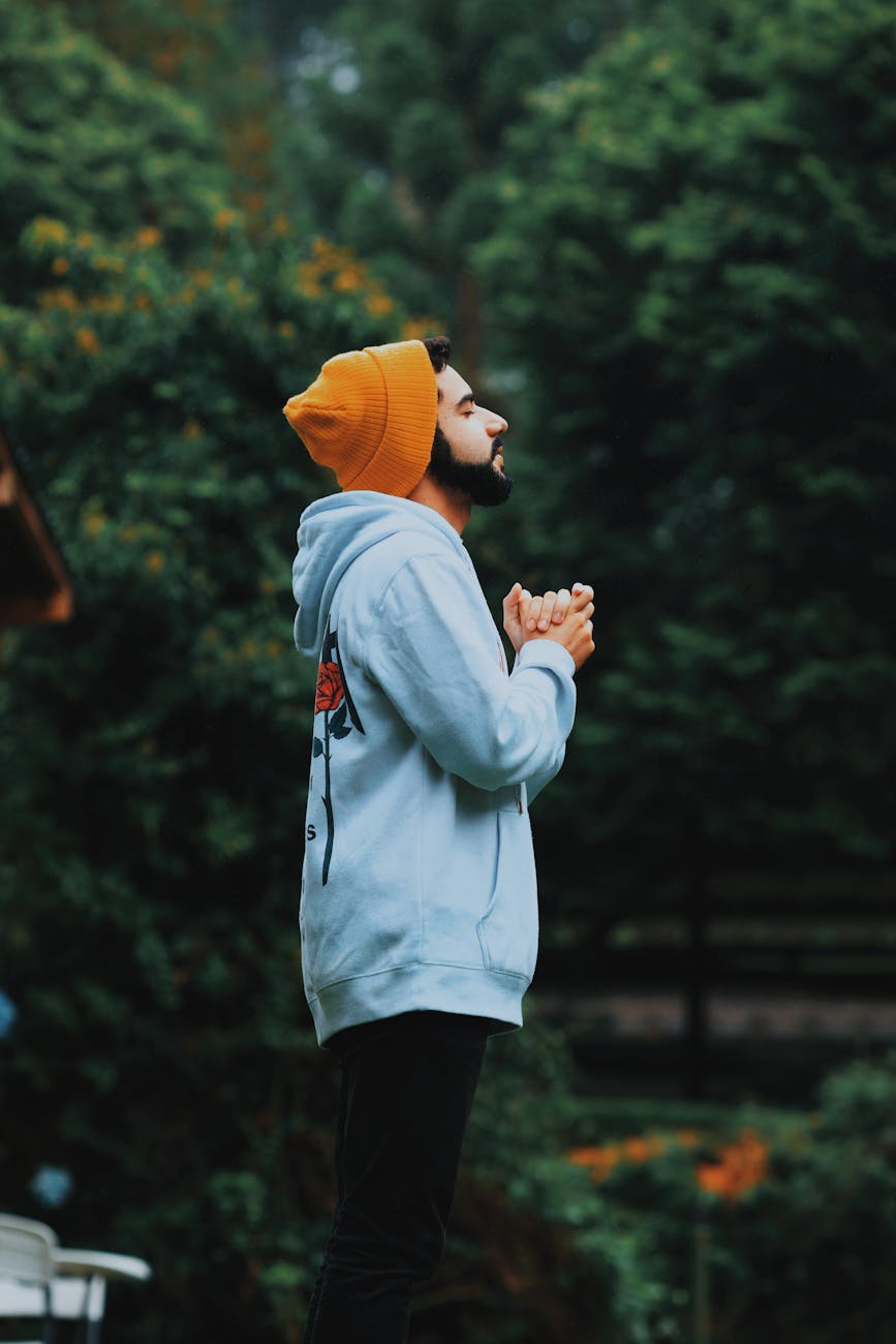 man wearing bonnet and hoodie